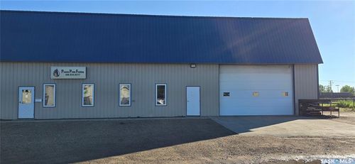 b-1009 6th St, Estevan, SK, S4A1A5 | Card Image