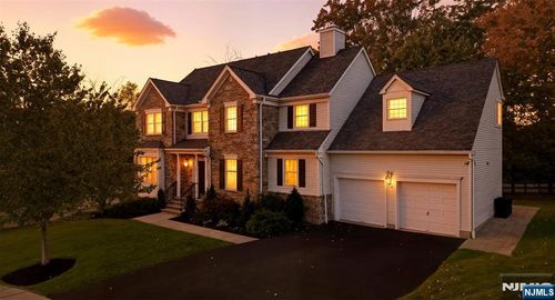 6 Allsop Ct, West Orange, NJ, 07052-2179 | Card Image