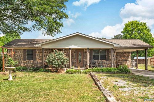 153 Henderson Greenwell Rd, Somerville, AL, 35670-4622 | Card Image