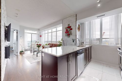 2415-125 Western Battery Rd, Toronto, ON, M6K3R8 | Card Image