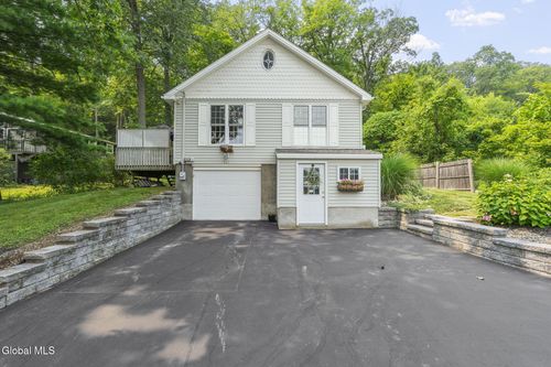941 Altamont Voorheesville Rd, Altamont, NY, 12009-4912 | Card Image