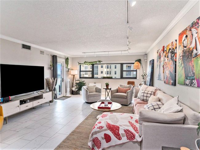 APT-1203 - 4141 Bayshore Blvd, Condo with 2 bedrooms, 2 bathrooms and null parking in TAMPA FL | Image 5