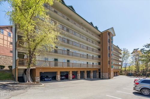 2103-820 Golf View Blvd, Pigeon Forge, TN, 37863-4122 | Card Image