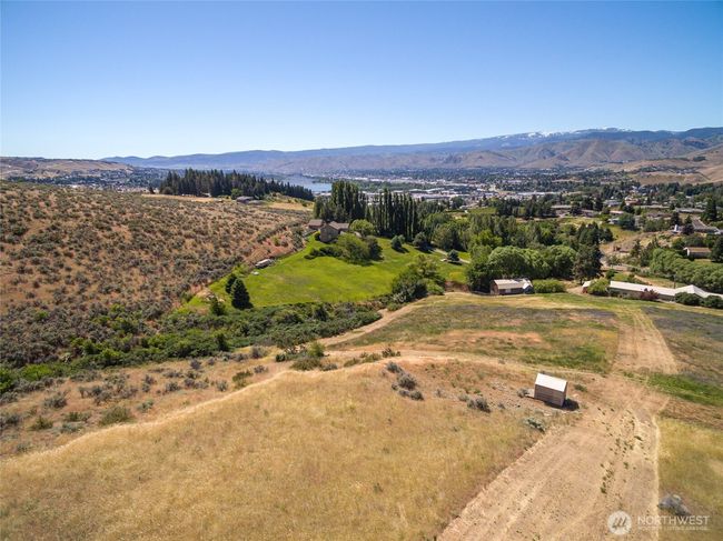 3613 Mcmullan Rd, Home with 3 bedrooms, 3 bathrooms and 6 parking in Wenatchee WA | Image 19