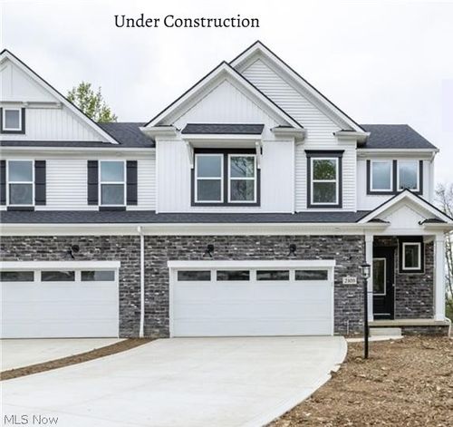 2085 Glenmont Dr, Brunswick, OH, 44212-4089 | Card Image