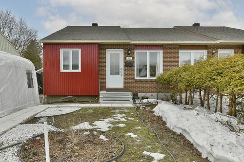 440 Rue Duchesneau, Laval, QC, H7A3W3 | Card Image
