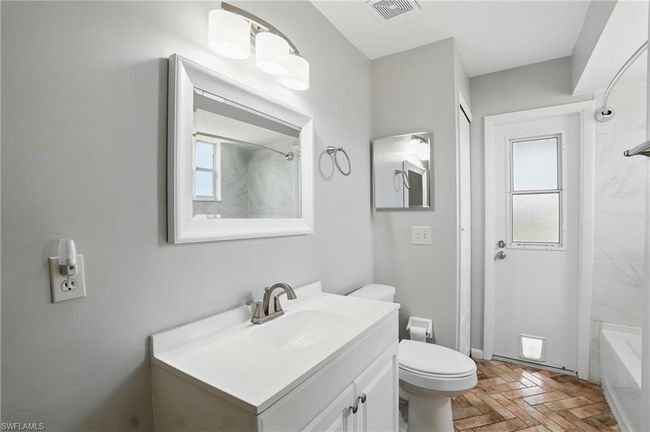 18210 Apple Rd, House other with 3 bedrooms, 2 bathrooms and 2 parking in FORT MYERS FL | Image 18