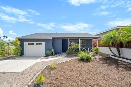 819 W W 7th Ave, Escondido, CA, 92025 | Card Image