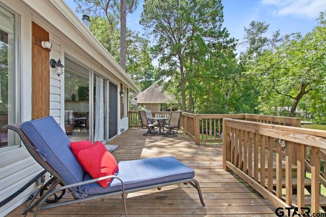 516 Hideaway Ln E, House other with 3 bedrooms, 2 bathrooms and null parking in Hideaway TX | Image 13