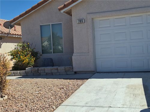 705 Alecandro Daniel Ave, North Las Vegas, NV, 89031-7831 | Card Image