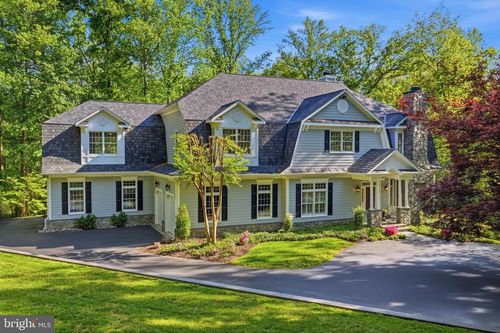 1133 Springvale Rd, GREAT FALLS, VA, 22066-1734 | Card Image