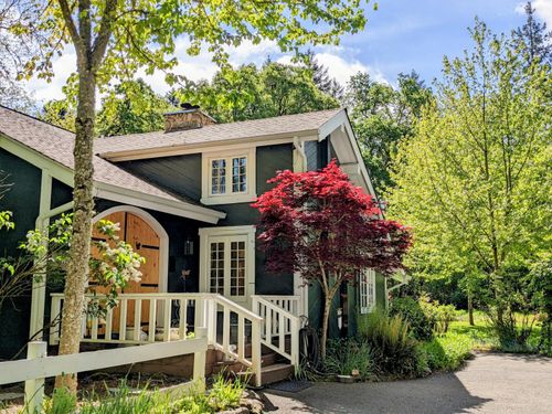 19875 Sw Meadow View Dr, McMinnville, OR, 97128-8318 | Card Image