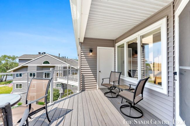 UNIT-21 - 810 S Harbor Dr, Condo with 3 bedrooms, 3 bathrooms and null parking in Grand Haven MI | Image 67