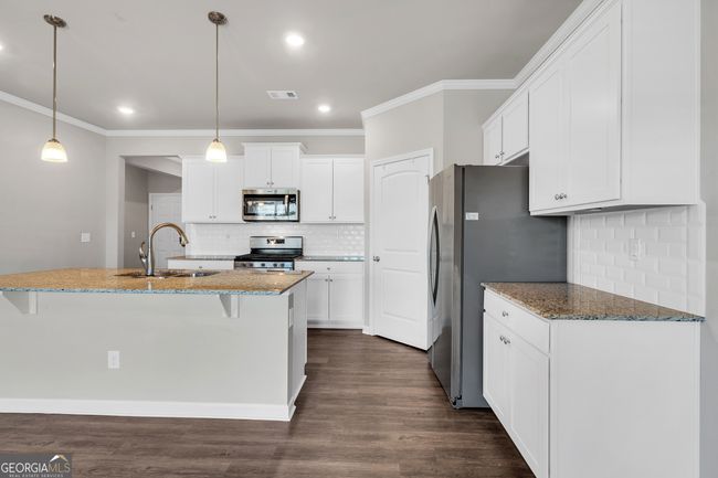 6872 Lake Overlook Ln, House other with 4 bedrooms, 2 bathrooms and 2 parking in Flowery Branch GA | Image 11