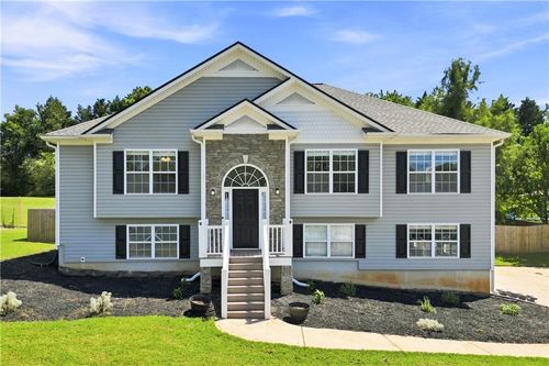 39 Dunleith Dr, Dallas, GA, 30132-9207 | Card Image