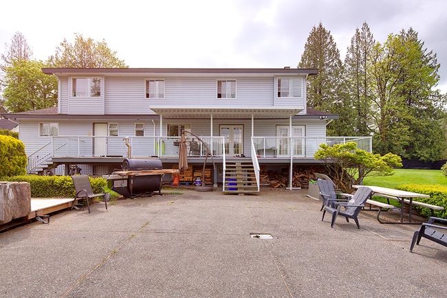 18851 74 Avenue, House other with 5 bedrooms, 4 bathrooms and 8 parking in Surrey BC | Image 27