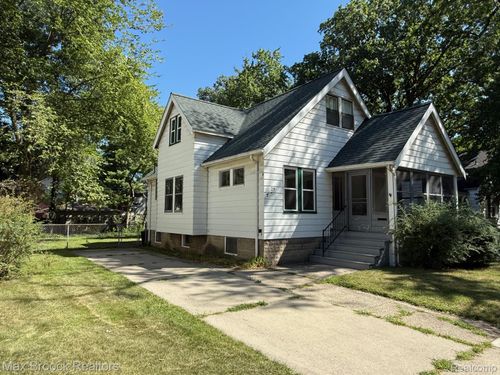 29 Woodward Heights Blvd, Pleasant Ridge, MI, 48069-1248 | Card Image