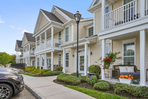 416-416 Center Meadow Ln, Danbury, CT, 06810-1511 | Card Image