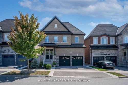 105 Mckenzie Way, Bradford, ON, L3Z4G6 | Card Image