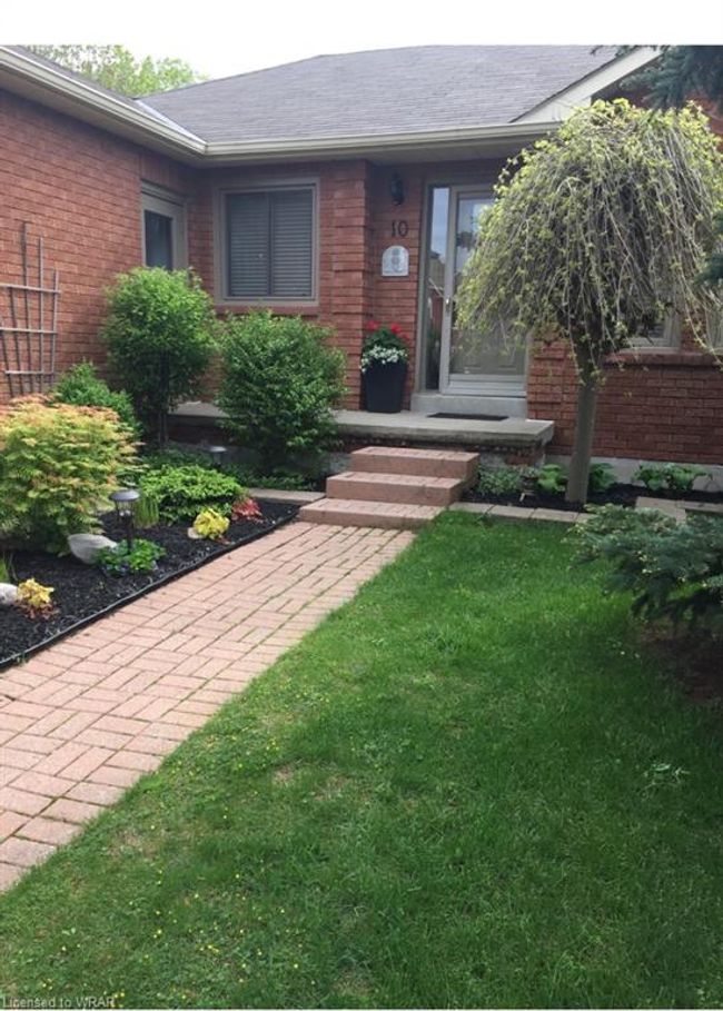 10 Simone Pl, House other with 3 bedrooms, 3 bathrooms and 6 parking in Ayr ON | Image 4