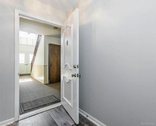 apt-36-2442 Mulberry Sq, Bloomfield Hills, MI, 48302-3401 | Card Image