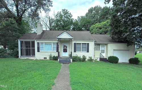418 N Marshall St, Graham, NC, 27253-2318 | Card Image