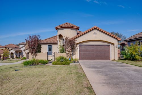 404 Bendito Way, Marble Falls, TX, 78654-6268 | Card Image
