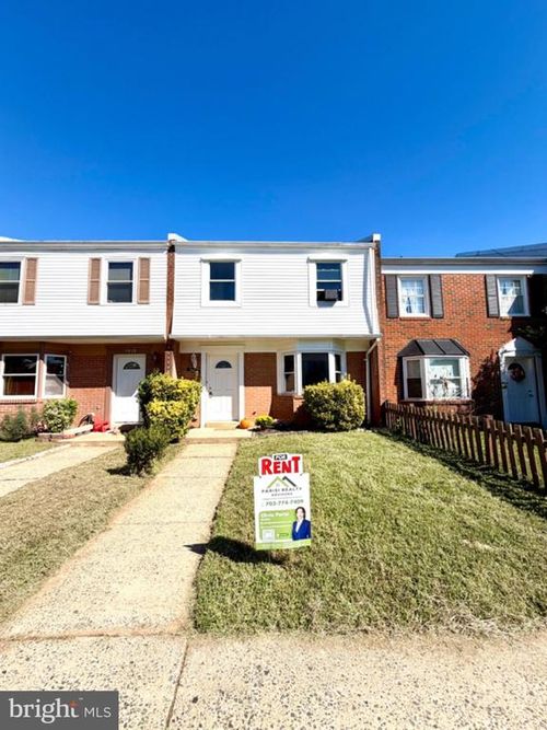 7921 Meadow Ct, MANASSAS, VA, 20109-3505 | Card Image