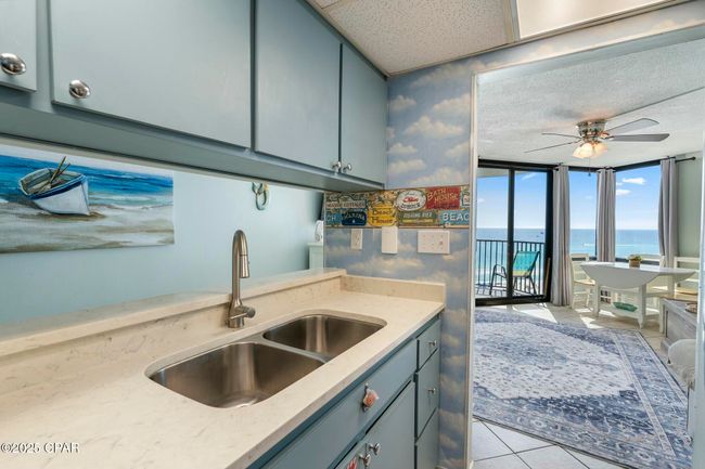 810E - 9850 S Thomas Dr, Condo with 1 bedrooms, 1 bathrooms and null parking in Panama City Beach FL | Image 4