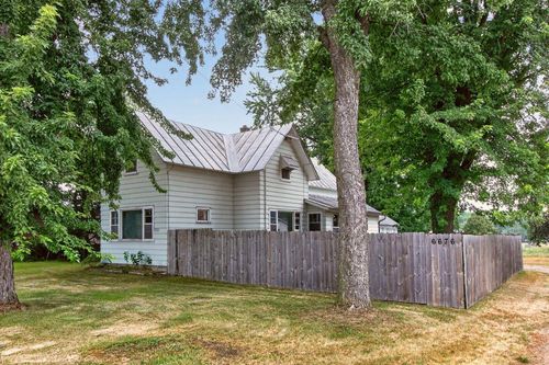 N6676 State Road 49, BLOOMFIELD, WI, 54983 | Card Image