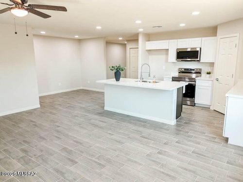 15438 S Overfield Road, Arizona City, AZ, 85123 | Card Image