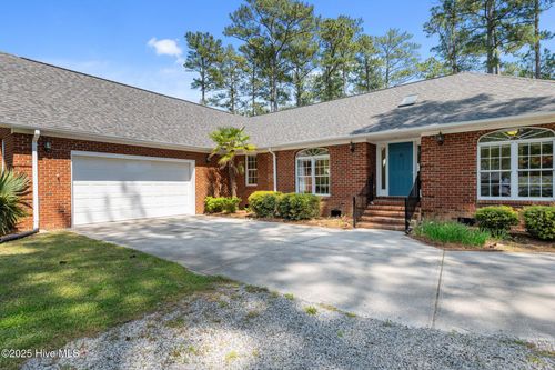 52 Shore Dr E, Oriental, NC, 28571-8804 | Card Image