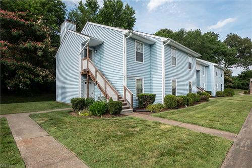 4134 Thalia Station Cir, Virginia Beach, VA, 23452-1748 | Card Image