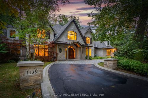 1135 Algonquin Dr, Mississauga, ON, L5H1P3 | Card Image