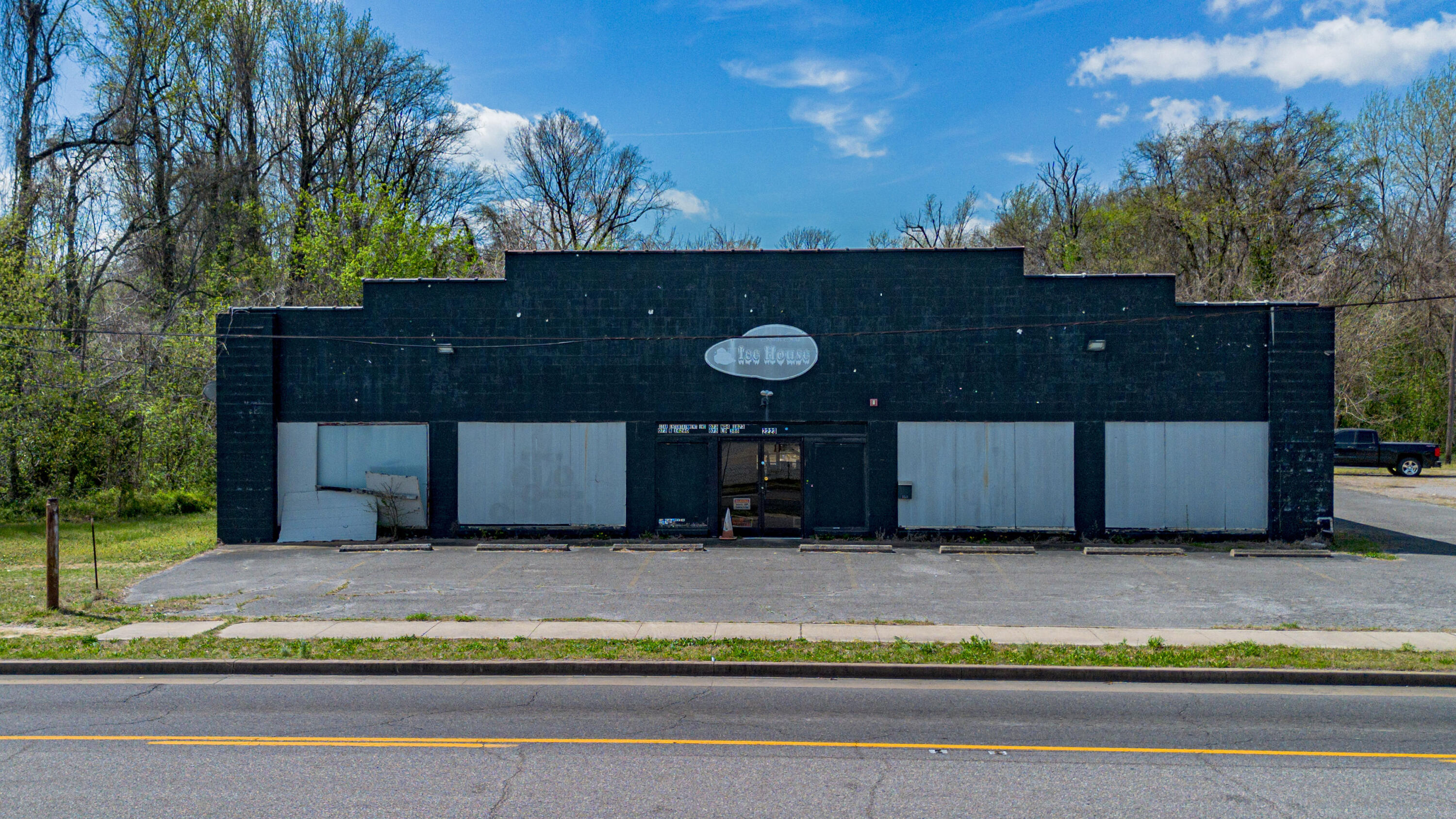 Commercial Sale in Paducah