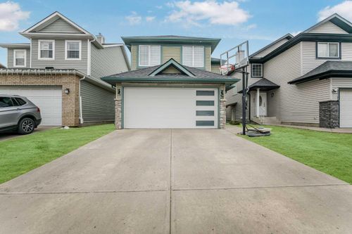 31 Saddleback Way Ne, Calgary, AB, T3J4K4 | Card Image