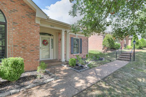 9312 Sawyer Brown Rd, Nashville, TN, 37221-2409 | Card Image