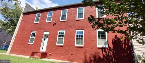2019 Barclay St, BALTIMORE, MD, 21218-6131 | Card Image