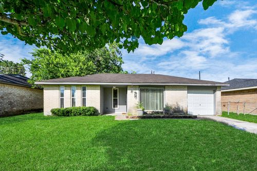 12610 Chiswick Rd, Houston, TX, 77047-2006 | Card Image
