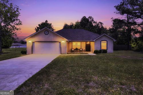 124 Avondale Rd, Brunswick, GA, 31523-7586 | Card Image