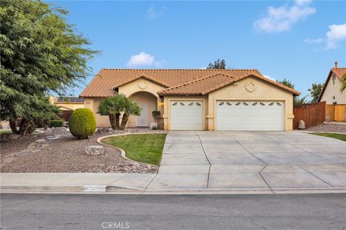 12721 Sweetwater Cir, Victorville, CA, 92392-0520 | Card Image