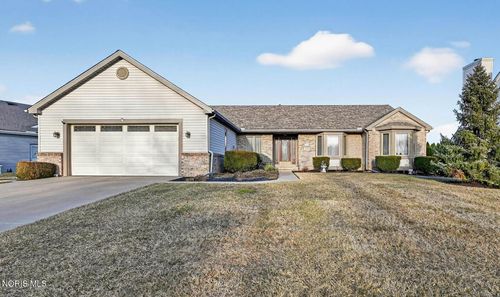 5902 Apple Meadow Dr, Sylvania, OH, 43560-4505 | Card Image