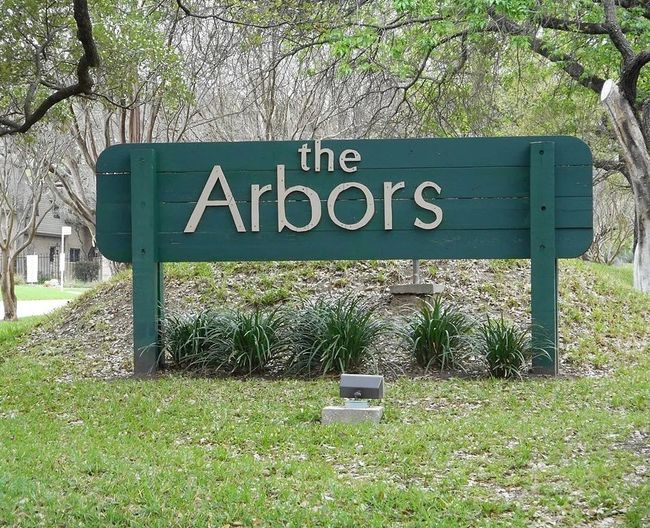 Welcome to The Arbors. Fantastic location, within 15 minutes of Downtown or the Domain. Points to fantastic schools. | Image 22