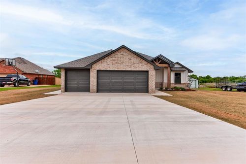 404 Candice Dr Nw, Piedmont, OK, 73078-7503 | Card Image