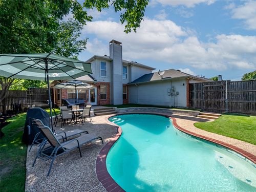 1011 Aylesbury Dr, Allen, TX, 75002-5747 | Card Image