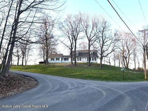 10 Calico Ln, Claverack, NY, 12513-5018 | Card Image