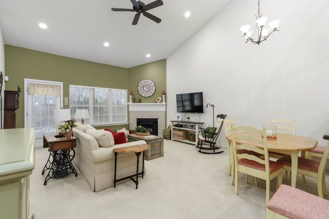731 E Bluff Ct, Condo with 3 bedrooms, 4 bathrooms and null parking in Rochester Hills MI | Image 17