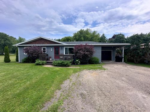 1453 Cumberland Head Rd, Plattsburgh, NY, 12901-6715 | Card Image