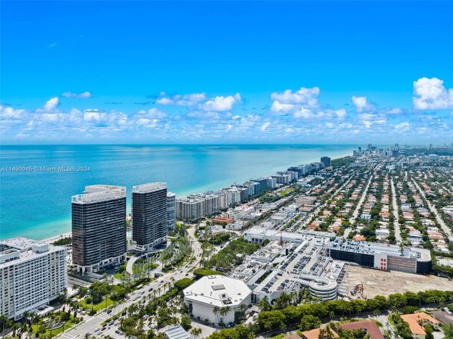 2502 - 9703 Collins Ave, Condo with 2 bedrooms, 3 bathrooms and null parking in Bal Harbour FL | Image 46