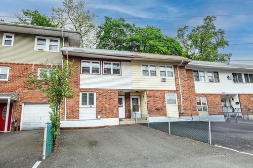 12 Roosevelt Dr, West Haverstraw, NY, 10993-1030 | Card Image